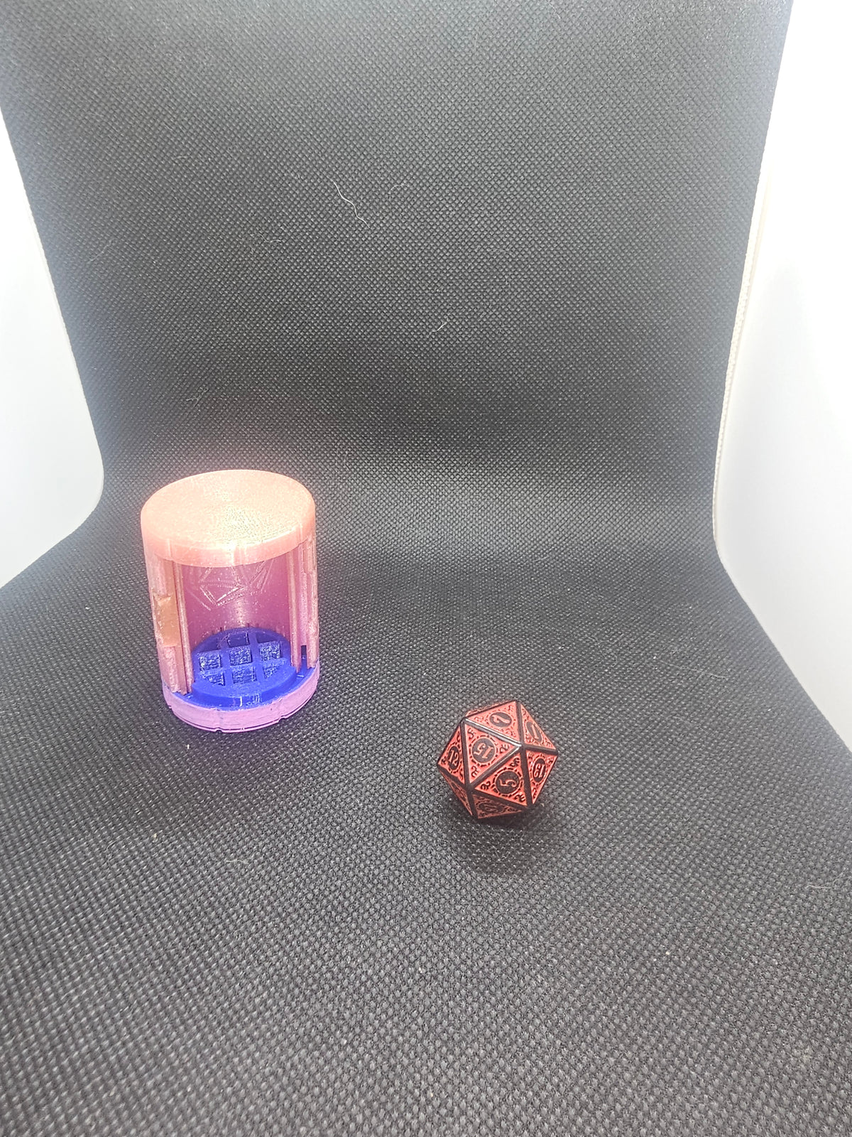 Mini dice jail