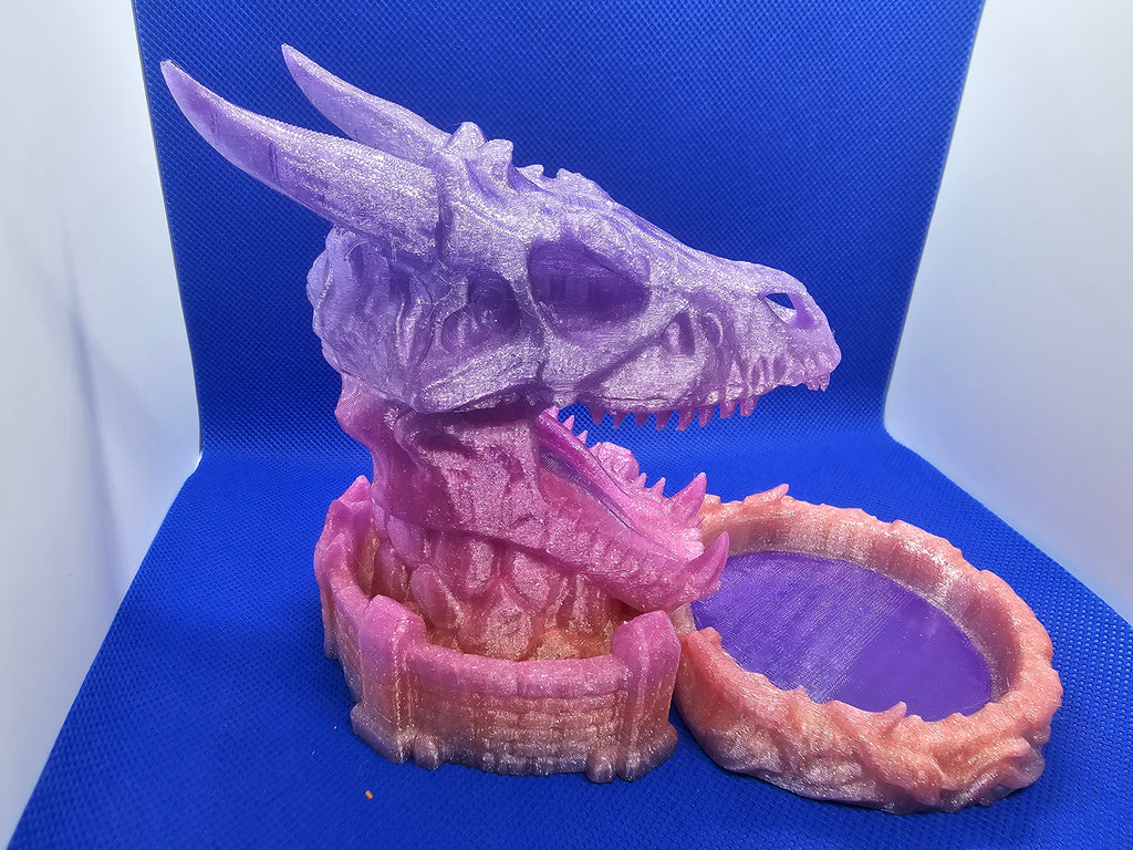 Awesome dragon head dice tower